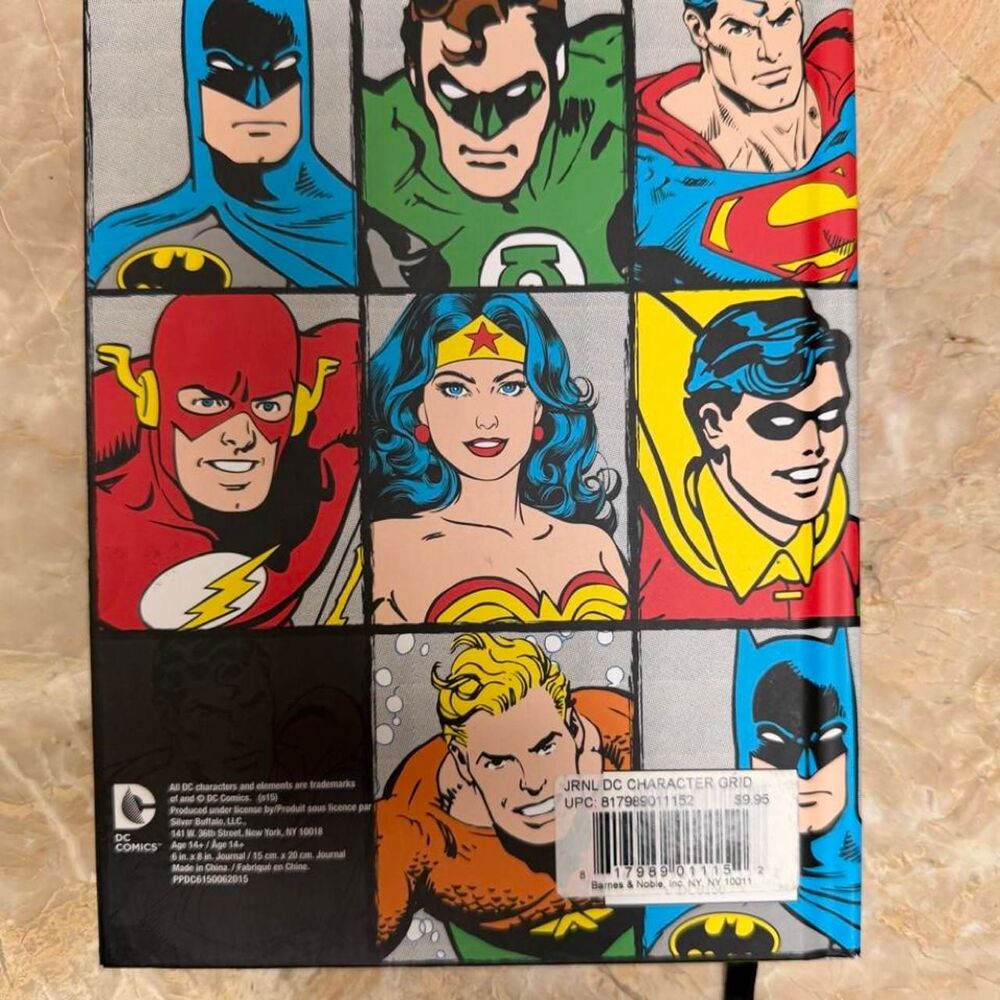 DC Comics Notebook - Picture 4 of 4